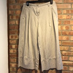 Size 12 Anthropologie khaki wide leg gauchos